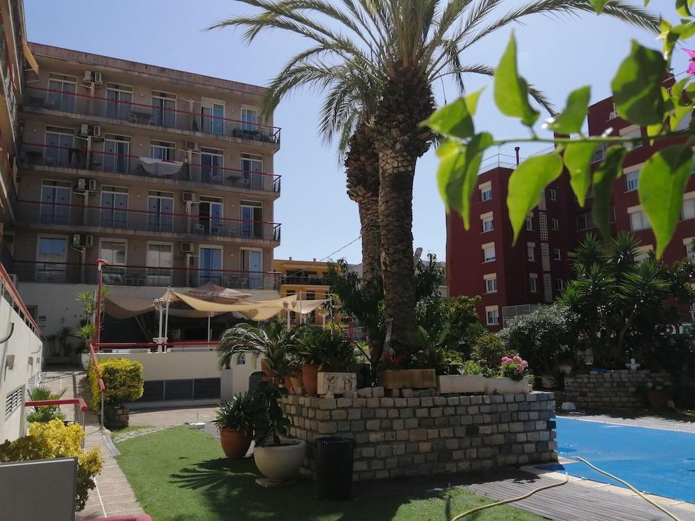 Mar Blau Apartamentos カレーリャ エクステリア 写真